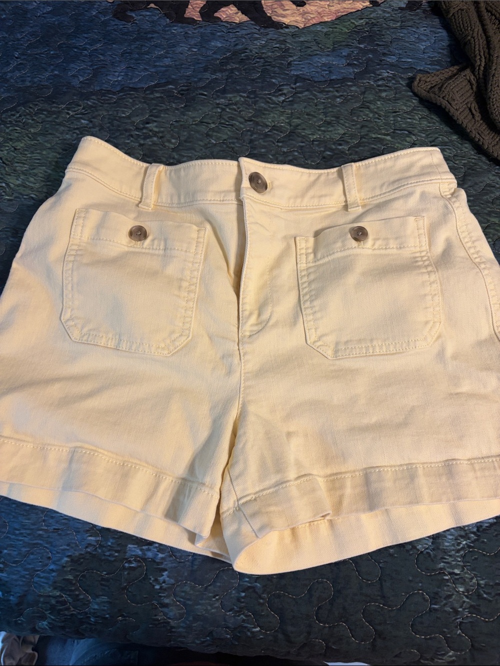 LOFT Cream High-Rise Casual Jean Shorts with Patch Pockets